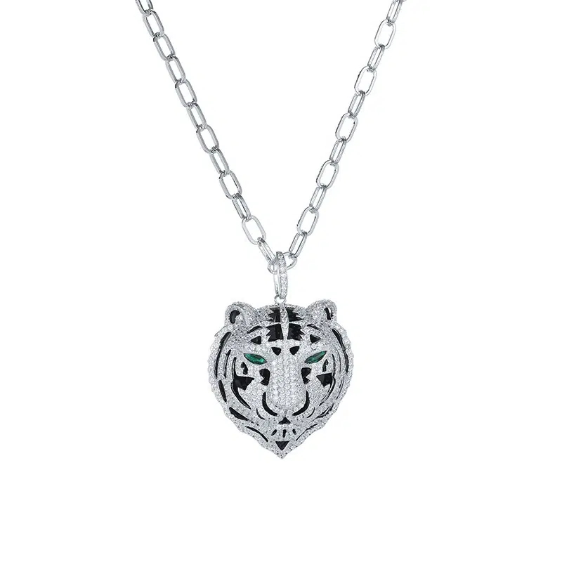 Panthère de Cartier necklaces