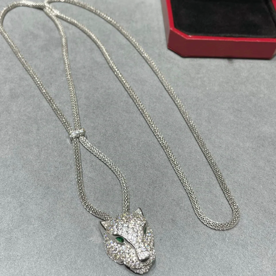Panthère de Cartier necklaces