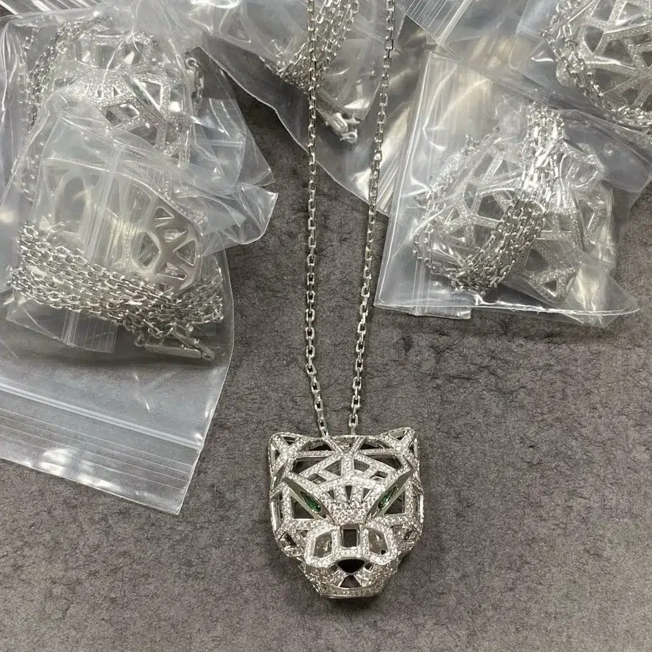 Panthère de Cartier necklaces