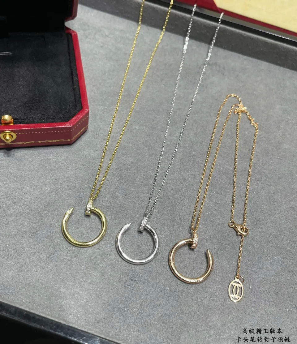 CartierJuste Un Clou Necklaces ,diamonds