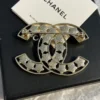 CHANEL Colorful diamond five-pointed star Double C brooch