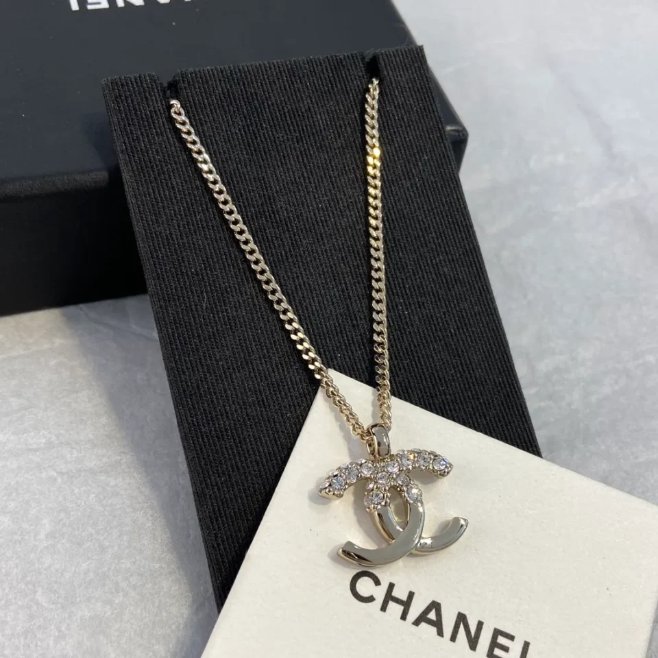 Chanel CC pedant necklace