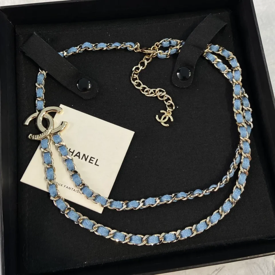 Chanel double CHANEL denim & metal necklace