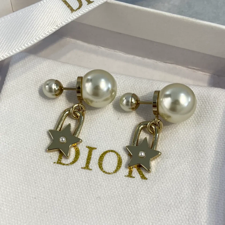 Christian Dior Earring ,star ,pearl