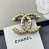 Chanel CC LOGO pedant brooch