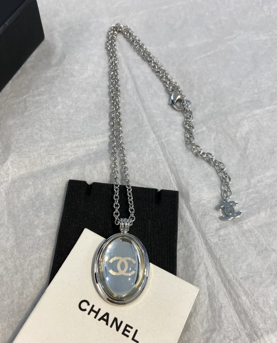 CHANEL Mirror necklace
