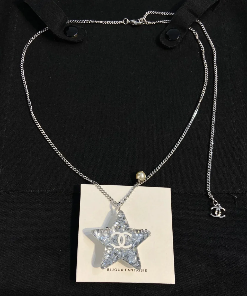 CHANE necklace,Star pendant with crystal-studded sequins and pearl