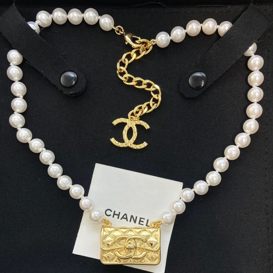 Chanel 24C bag choker