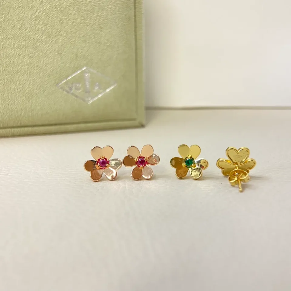 Frivole earrings, mini model,Green diamonds,pink diamonds