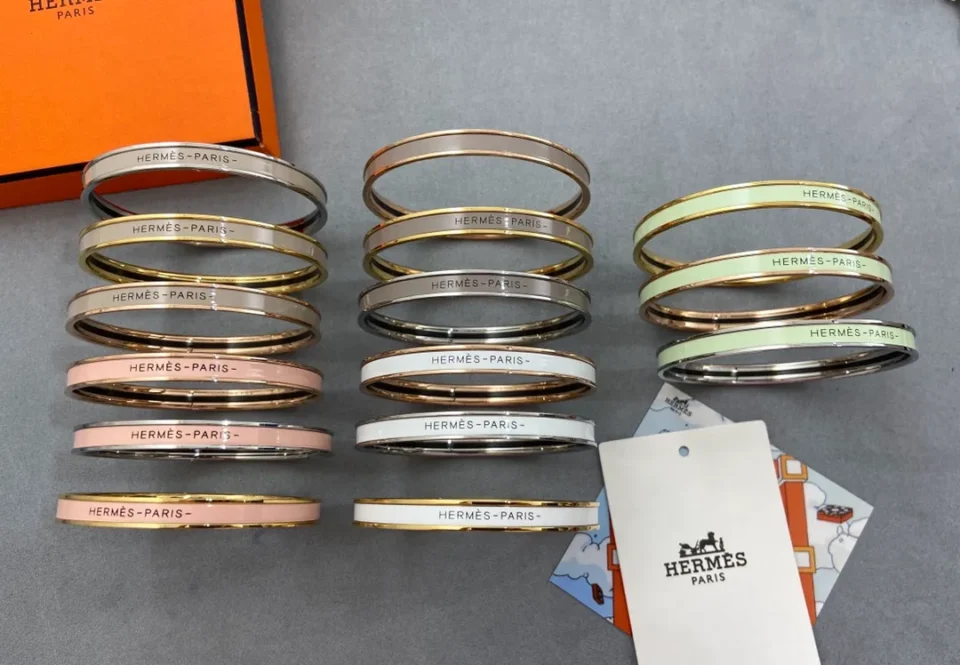 Hermes Narrow Bangle in Enamel