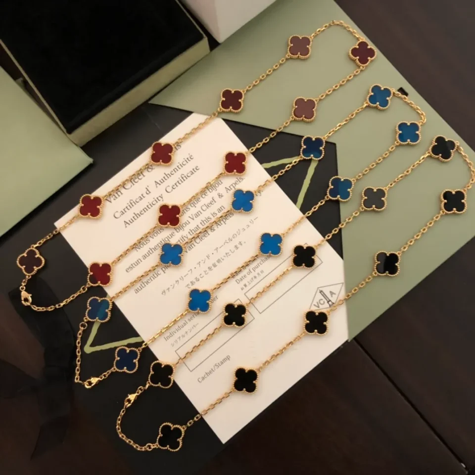 Vintage Alhambra necklace, 10 motifs