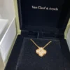 Vintage Alhambra pendant With diamonds