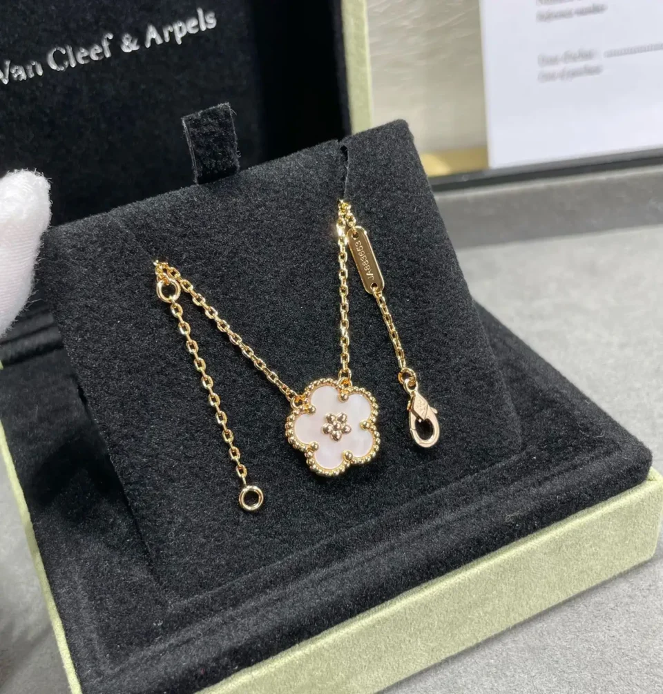 Lucky Spring pendant, plum blossom