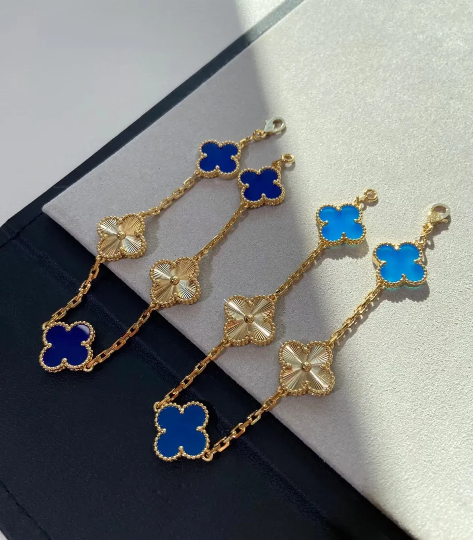 Vintage Alhambra bracelet, 5 motifs ,Blue