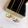 Frivole pendant, 2 flowers