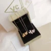 Frivole pendant, 2 flowers