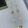 Frivole necklace, 9 flowers