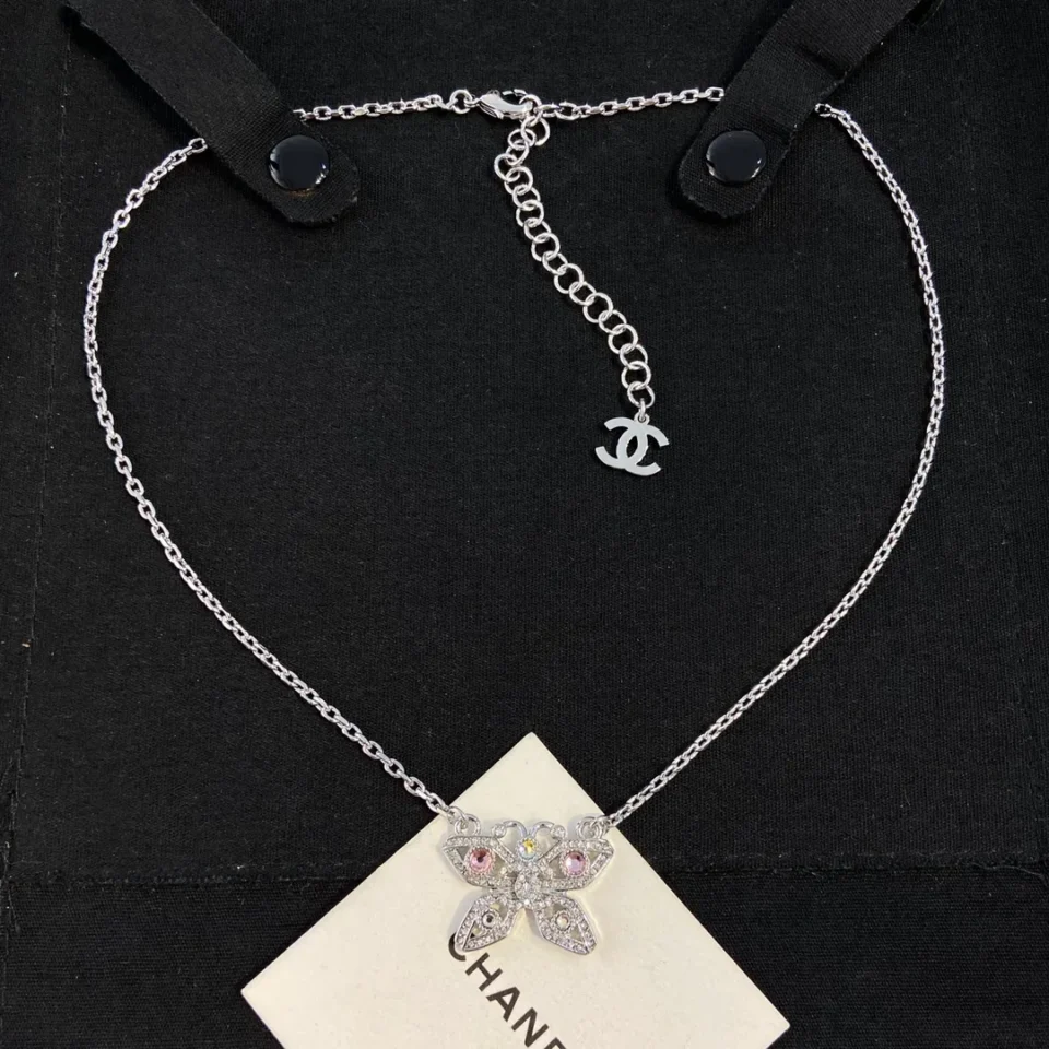 2024/25 Métiers d’art   Necklace   Metal & Strass  Ruthenium, Pink & Crystal