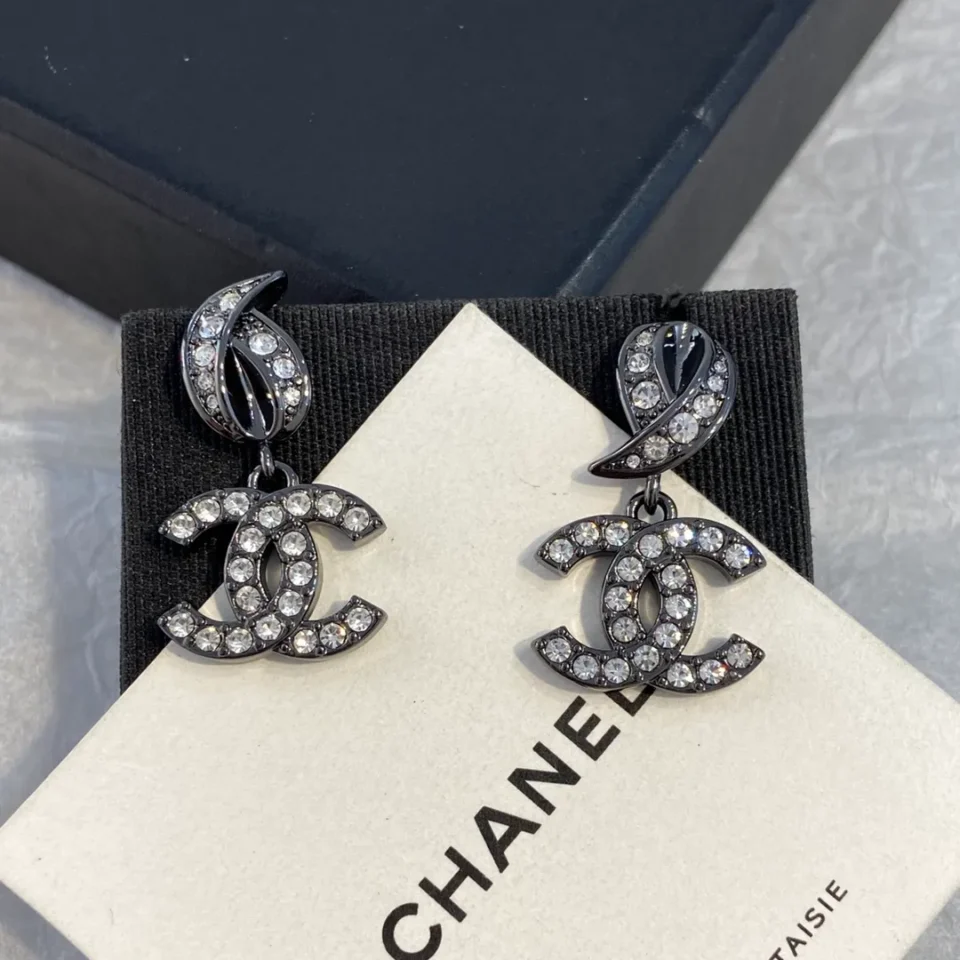 2024/25 Métiers d’art   Pendant Earrings   Metal & Strass  Ruthenium, Blue & Crystal